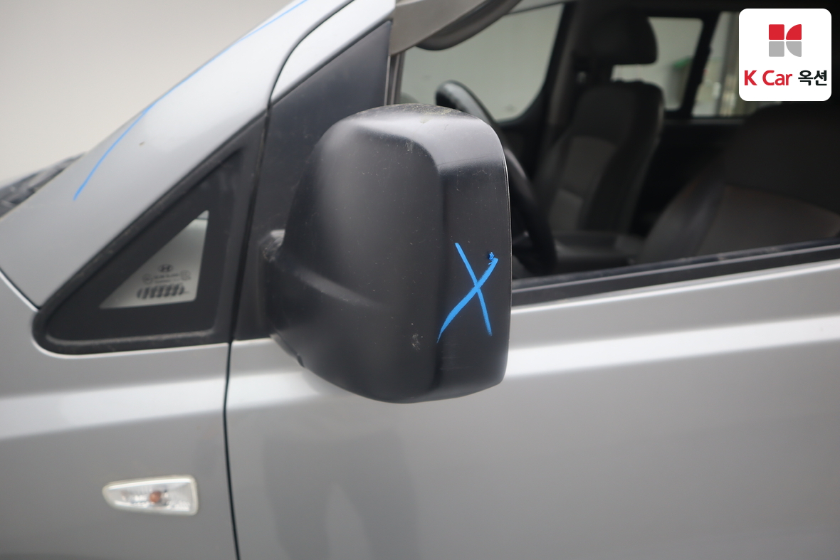 Hyundai Grand Starex 2012 - Image 33