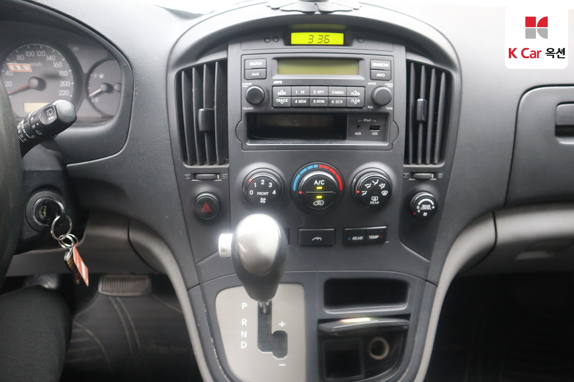 Hyundai Grand Starex 2012 - Image 6