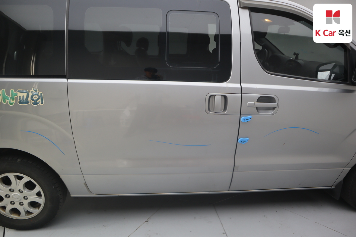 Hyundai Grand Starex 2012 - Image 38