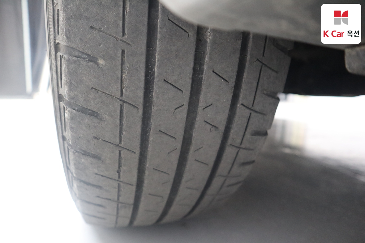 Hyundai Grand Starex 2012 - Image 28