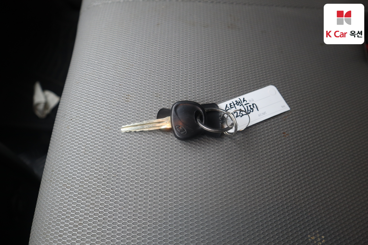 Hyundai Grand Starex 2012 - Image 16