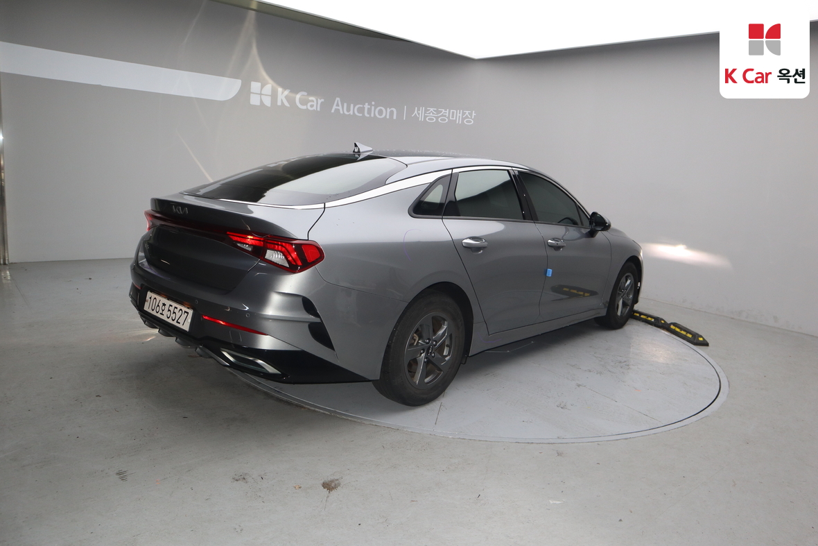 كيا K5 2023 - صورة 2