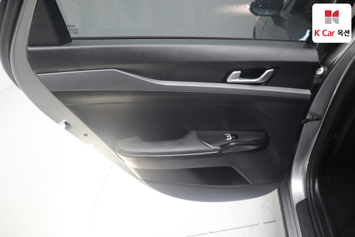 Kia K5 2023 - Image 22