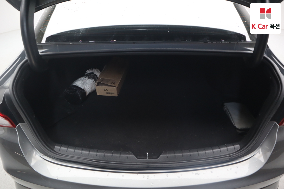 Kia K5 2023 - Image 25