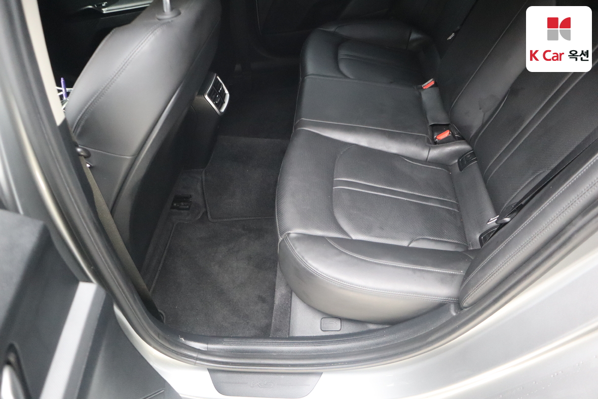 Kia K5 2023 - Image 23