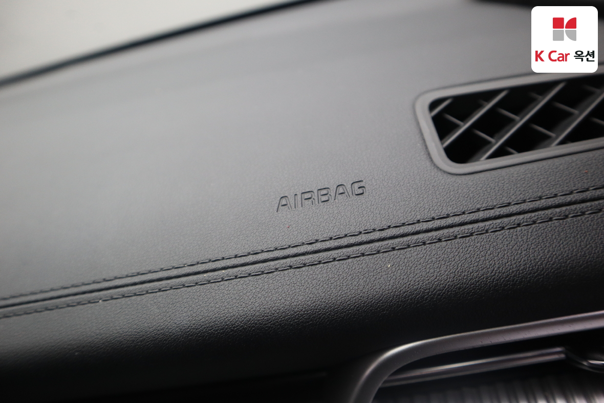 Kia K5 2023 - Image 30