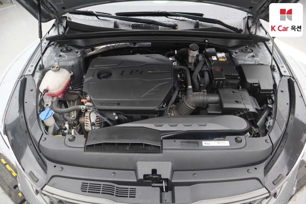 Kia K5 2023 - Image 32