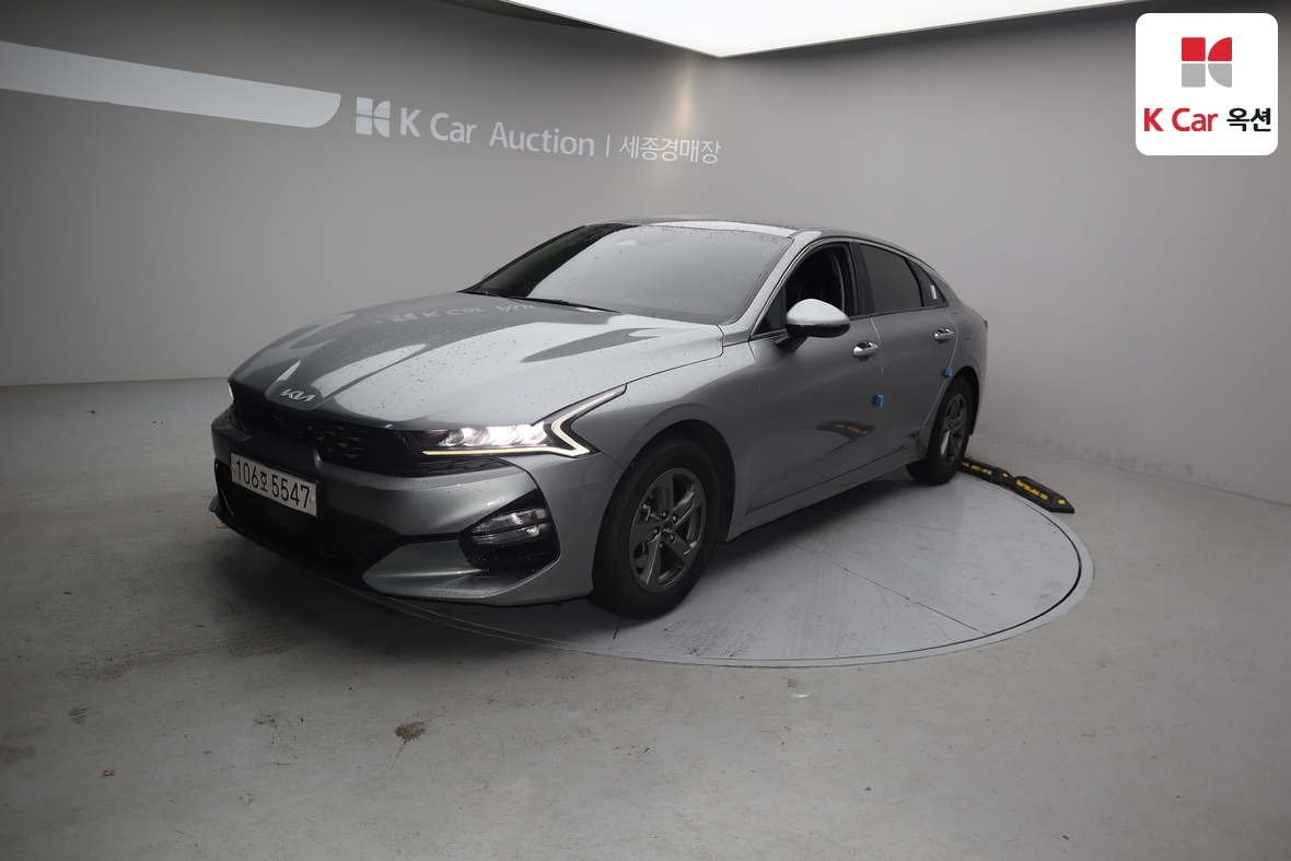 Kia K5 2023 - Image 1