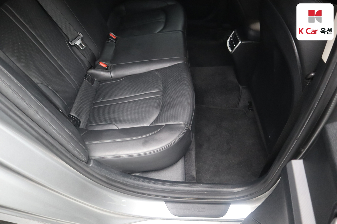 Kia K5 2023 - Image 27