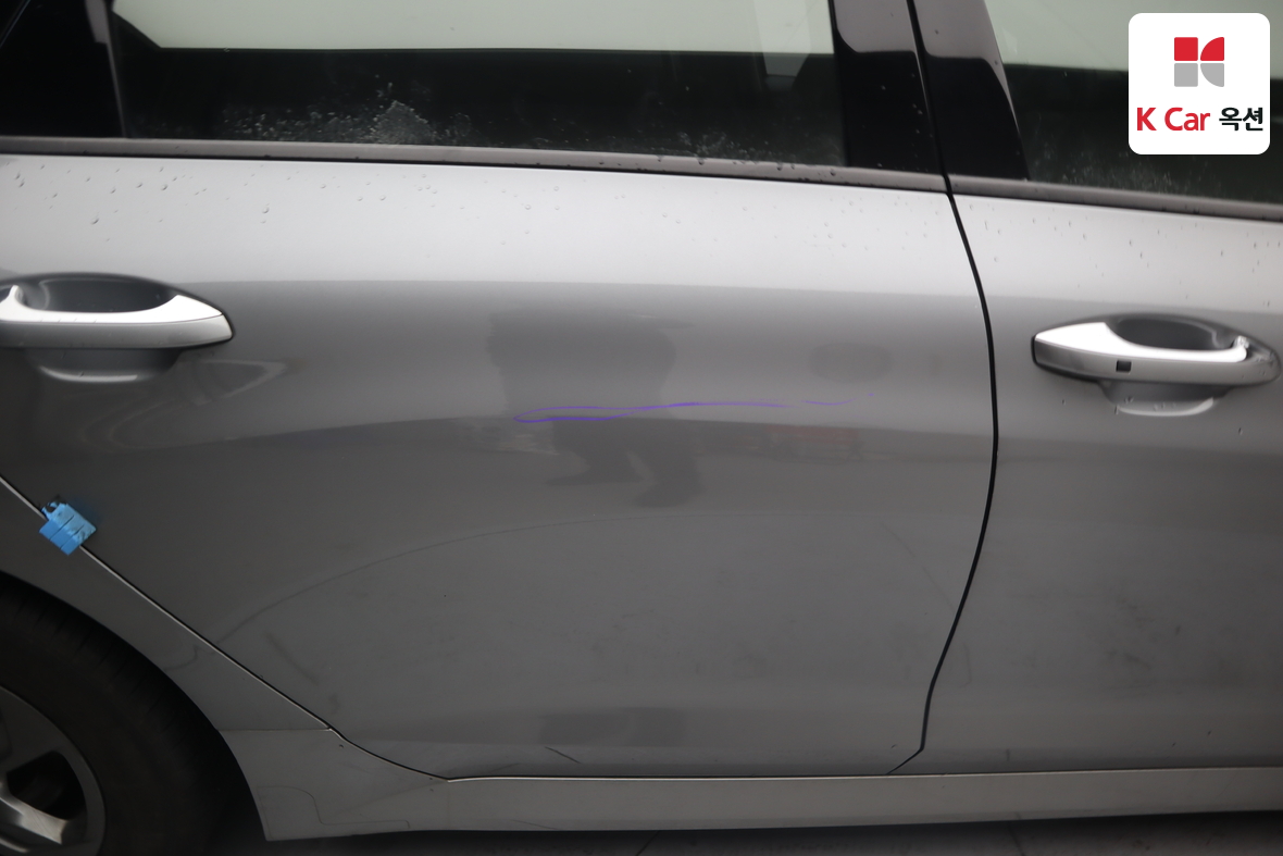 Kia K5 2023 - Image 35