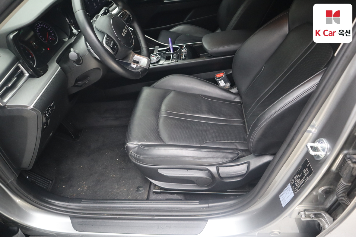 Kia K5 2023 - Image 20