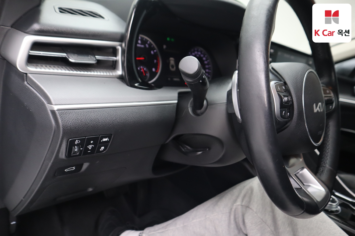 Kia K5 - 9