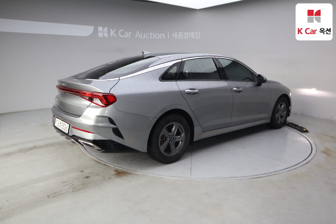 Kia K5 - 2