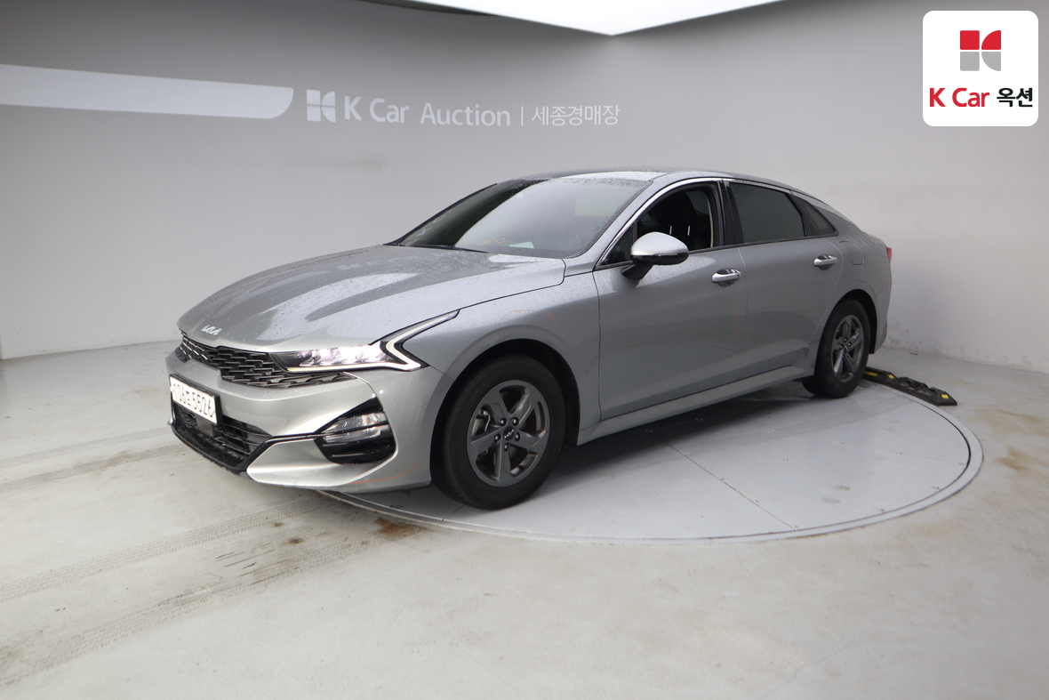 Kia K5 - 1