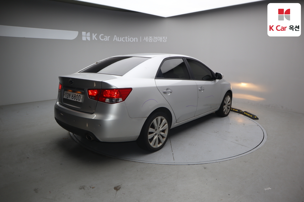 Kia Forte 2009 - Image 2