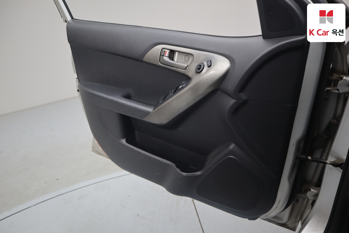 Kia Forte 2009 - Image 8