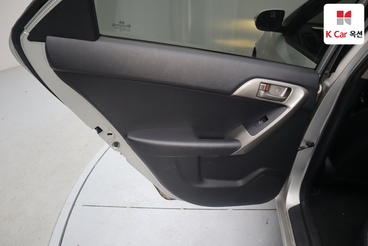 Kia Forte 2009 - Image 20