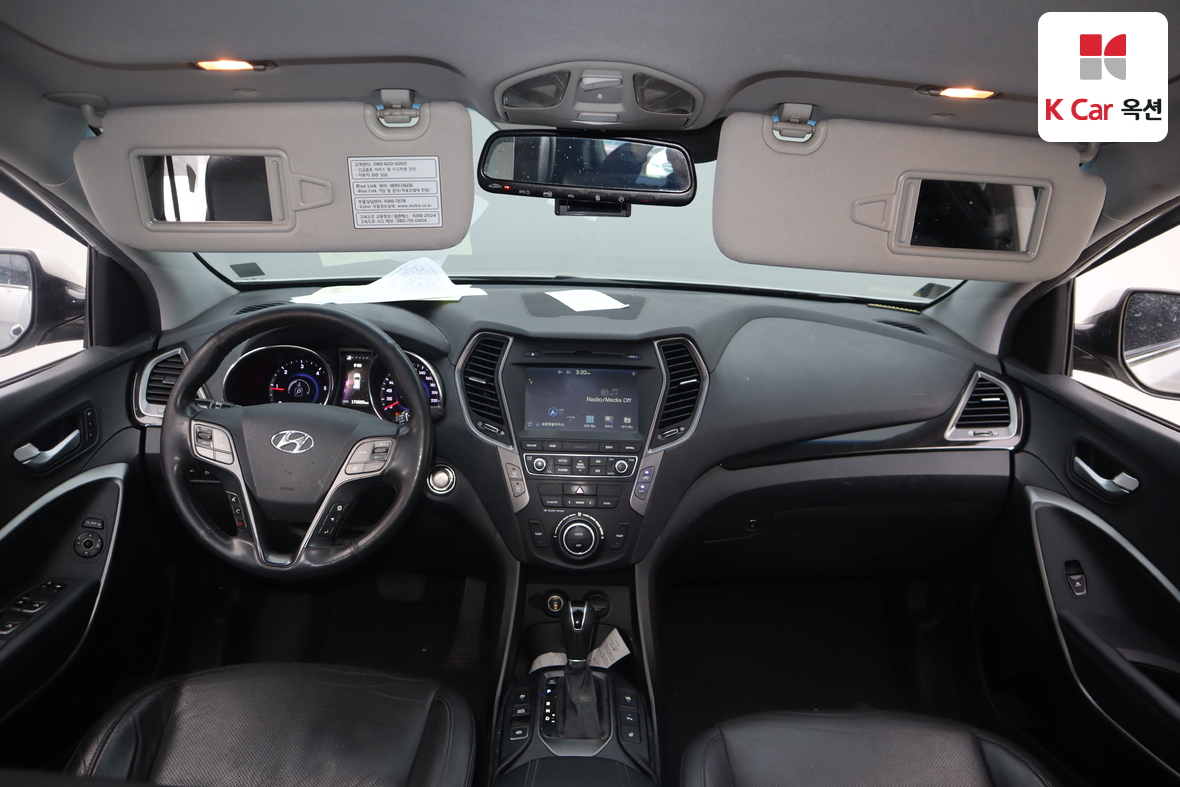 Hyundai Santa Fe 2015 - Image 3