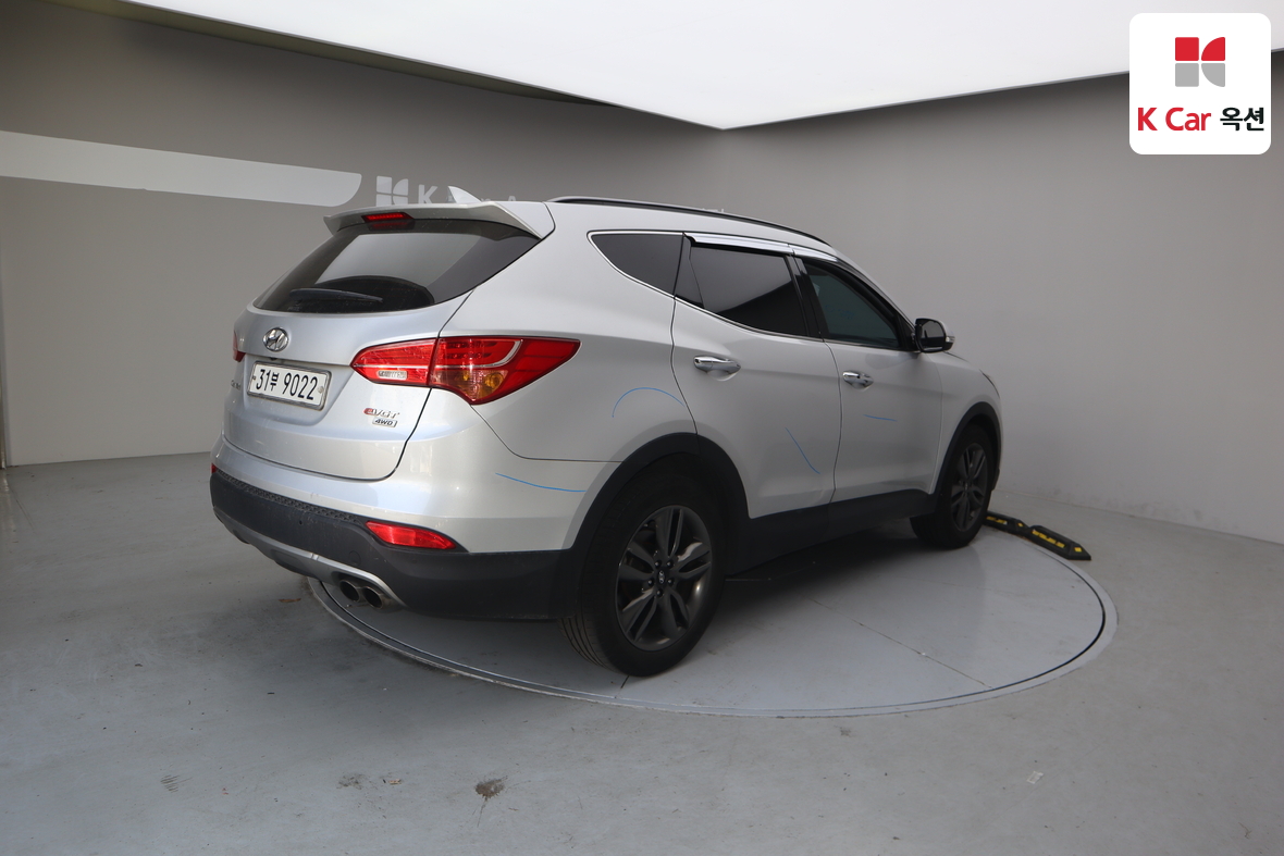 Hyundai Santa Fe 2015 - Image 2