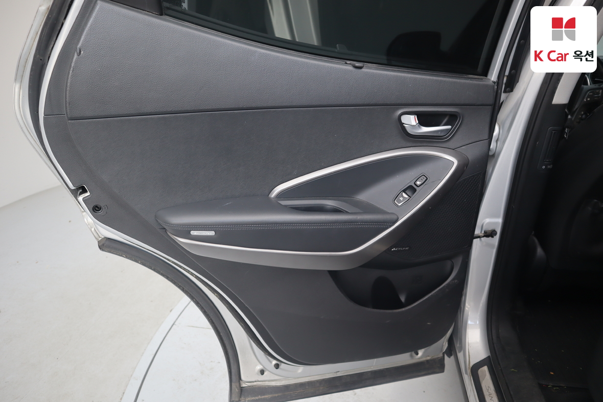 Hyundai Santa Fe 2015 - Image 21