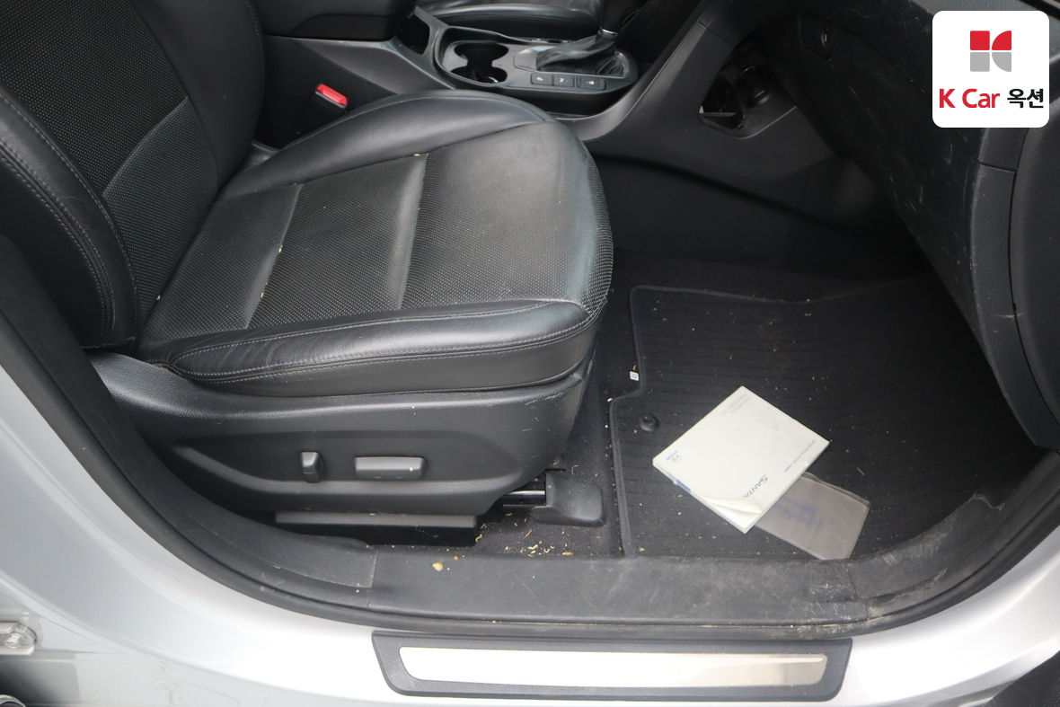 Hyundai Santa Fe 2015 - Image 30