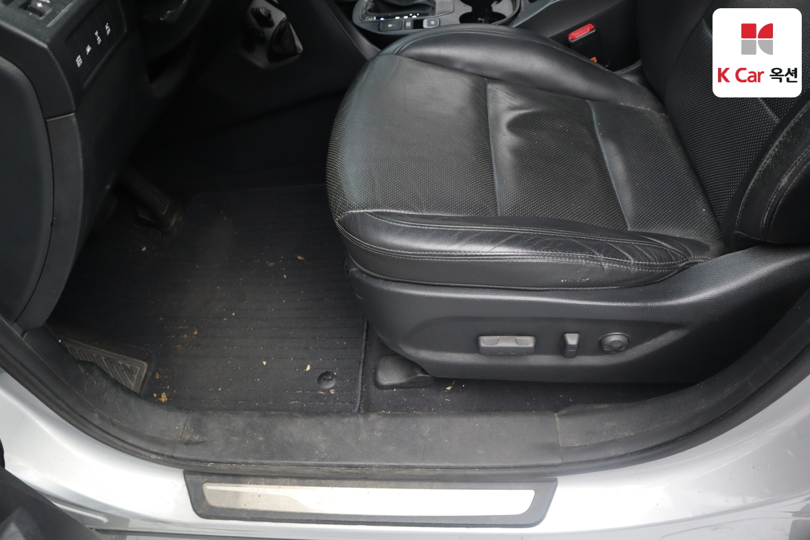 Hyundai Santa Fe 2015 - Image 19