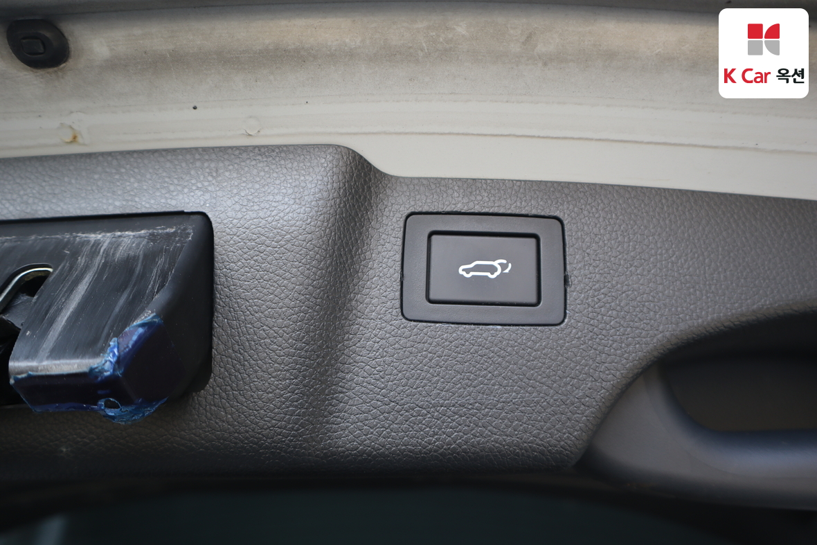 Hyundai Santa Fe 2015 - Image 25