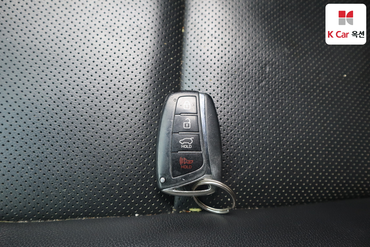 Hyundai Santa Fe 2015 - Image 17