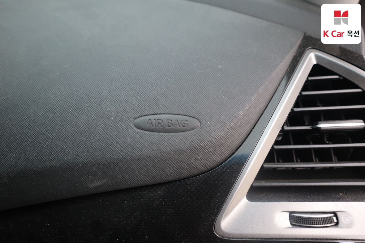 Hyundai Santa Fe 2015 - Image 31