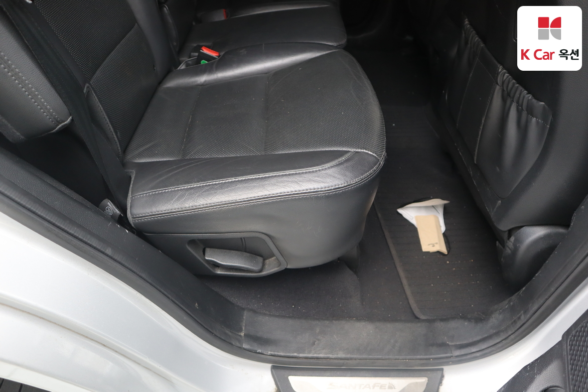 Hyundai Santa Fe 2015 - Image 28