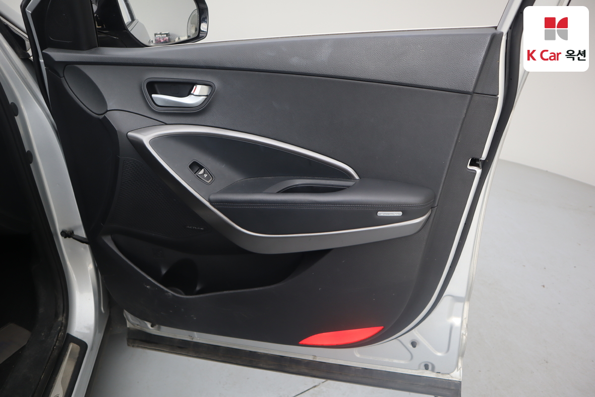 Hyundai Santa Fe 2015 - Image 29