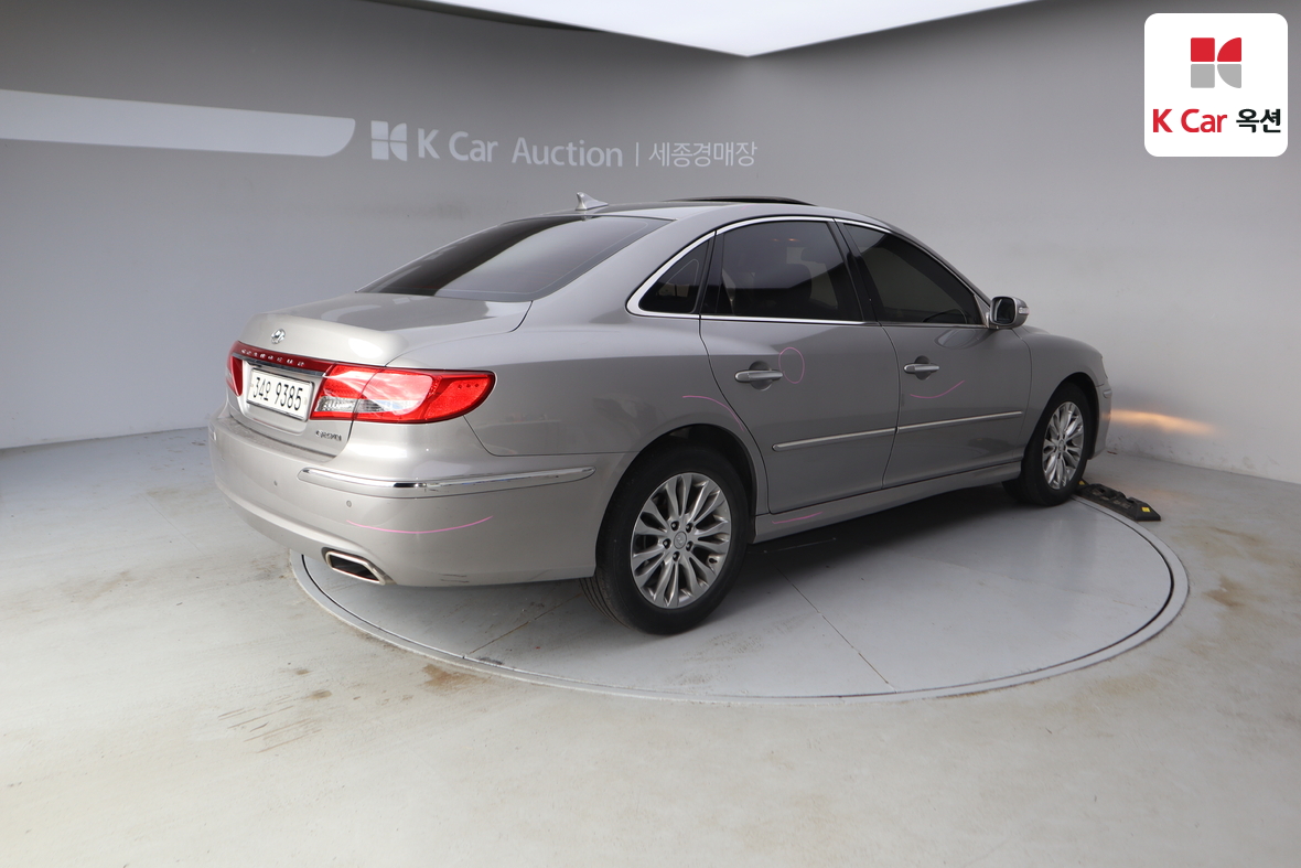 هيونداي جرانجر 2010 - صورة 2