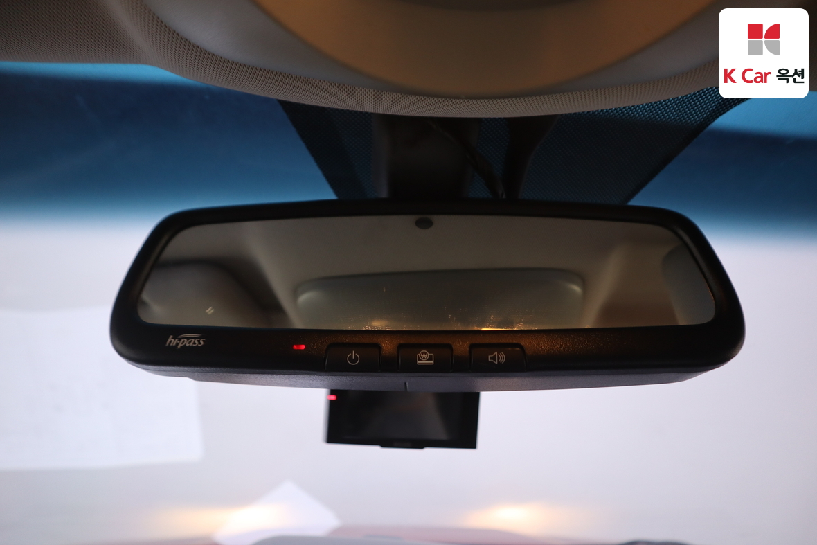 KG Mobility Korando Sports 2015 - Image 12