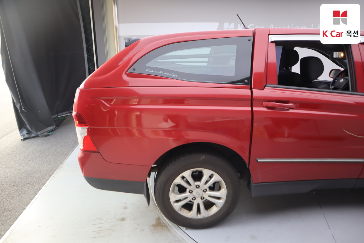 KG Mobility Korando Sports 2015 - Image 48