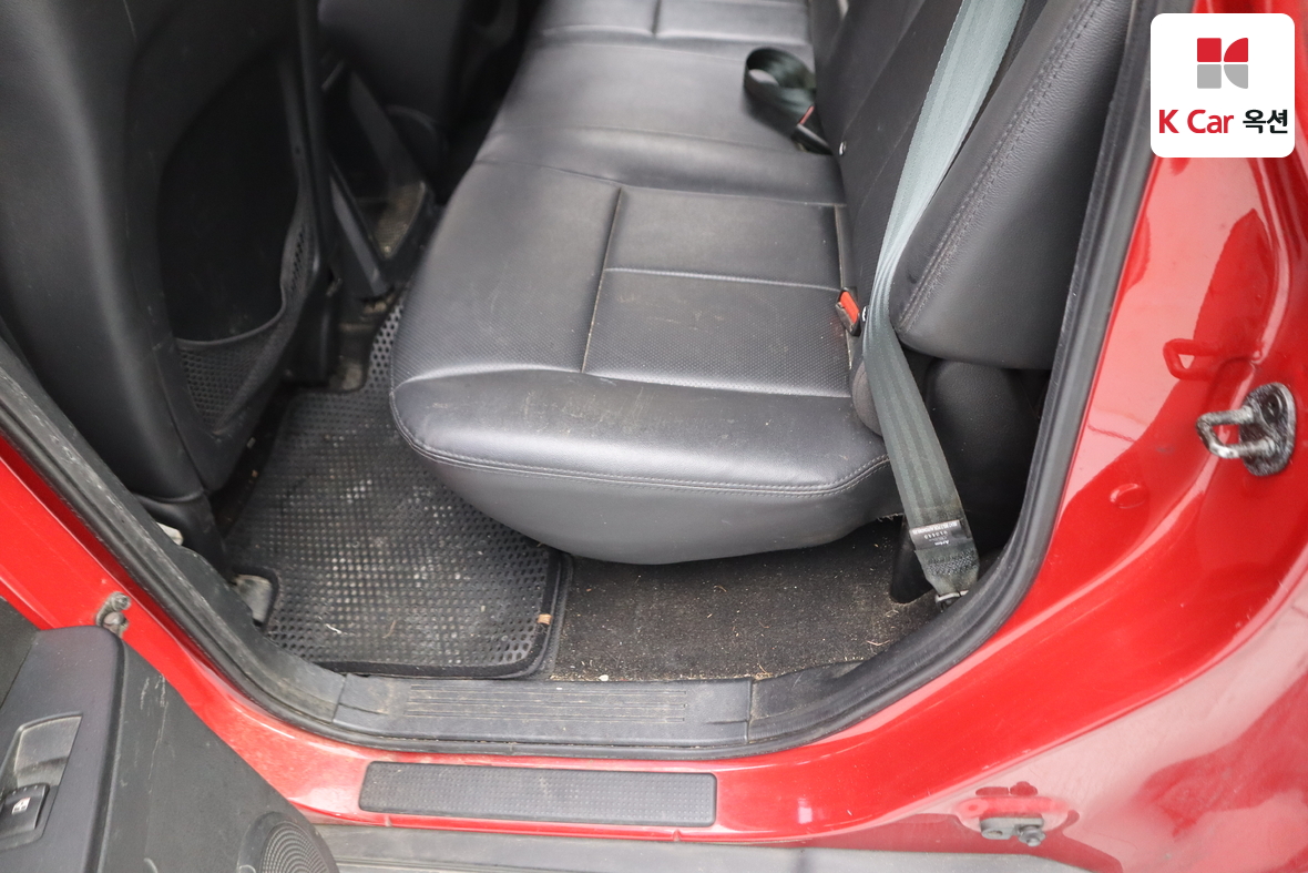 KG Mobility Korando Sports 2015 - Image 23