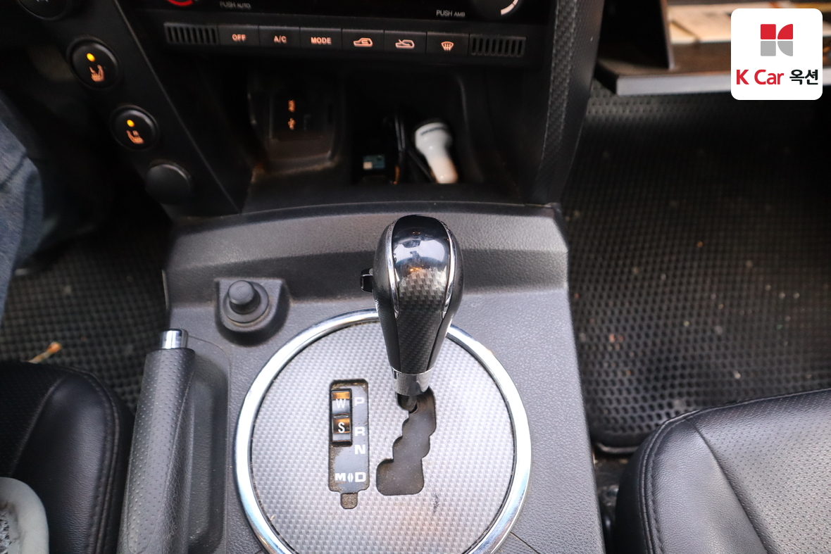 KG Mobility Korando Sports 2015 - Image 17