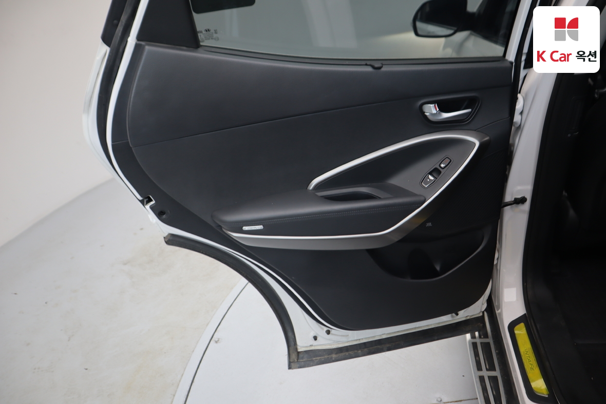 هيونداي سانتافي 2016 - صورة 23