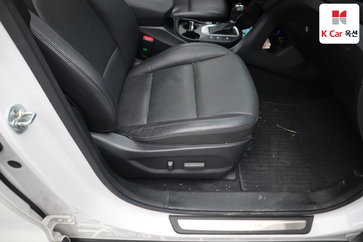 هيونداي سانتافي 2016 - صورة 32