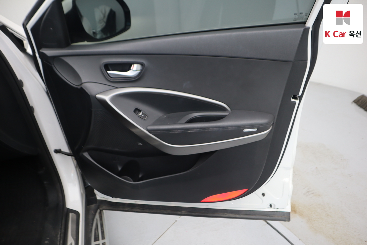 هيونداي سانتافي 2016 - صورة 31