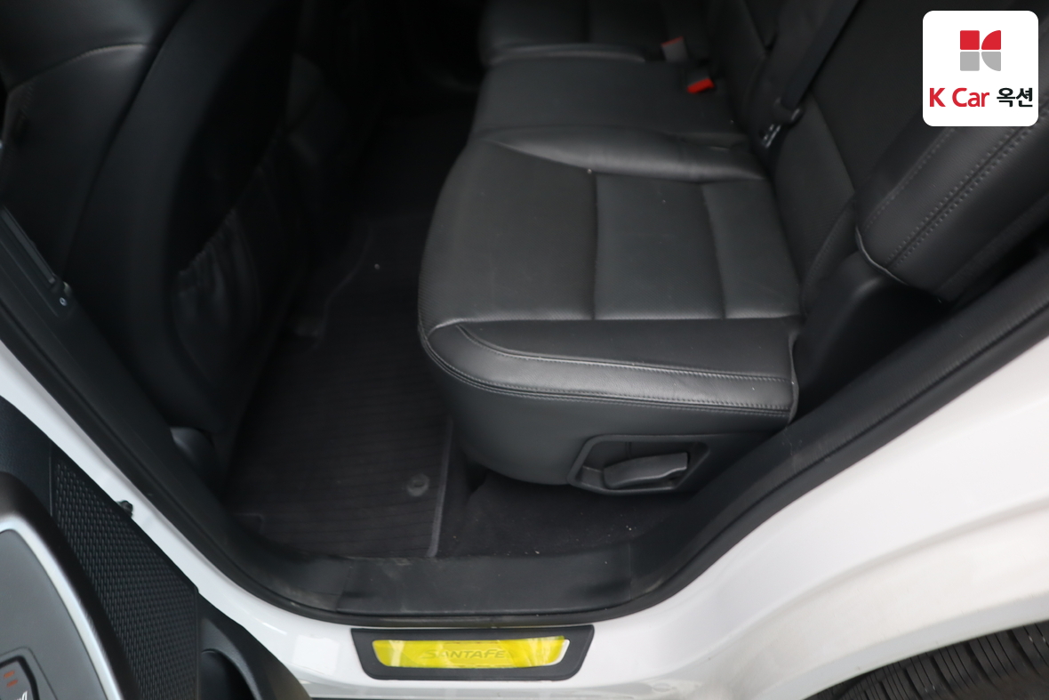 هيونداي سانتافي 2016 - صورة 24