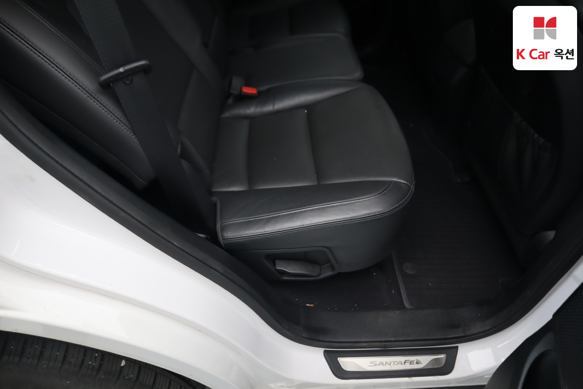 هيونداي سانتافي 2016 - صورة 30