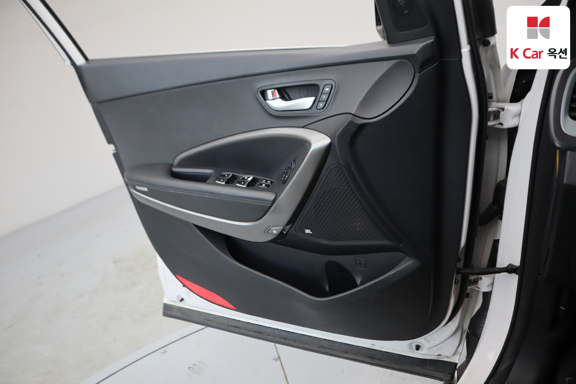 هيونداي سانتافي 2016 - صورة 8