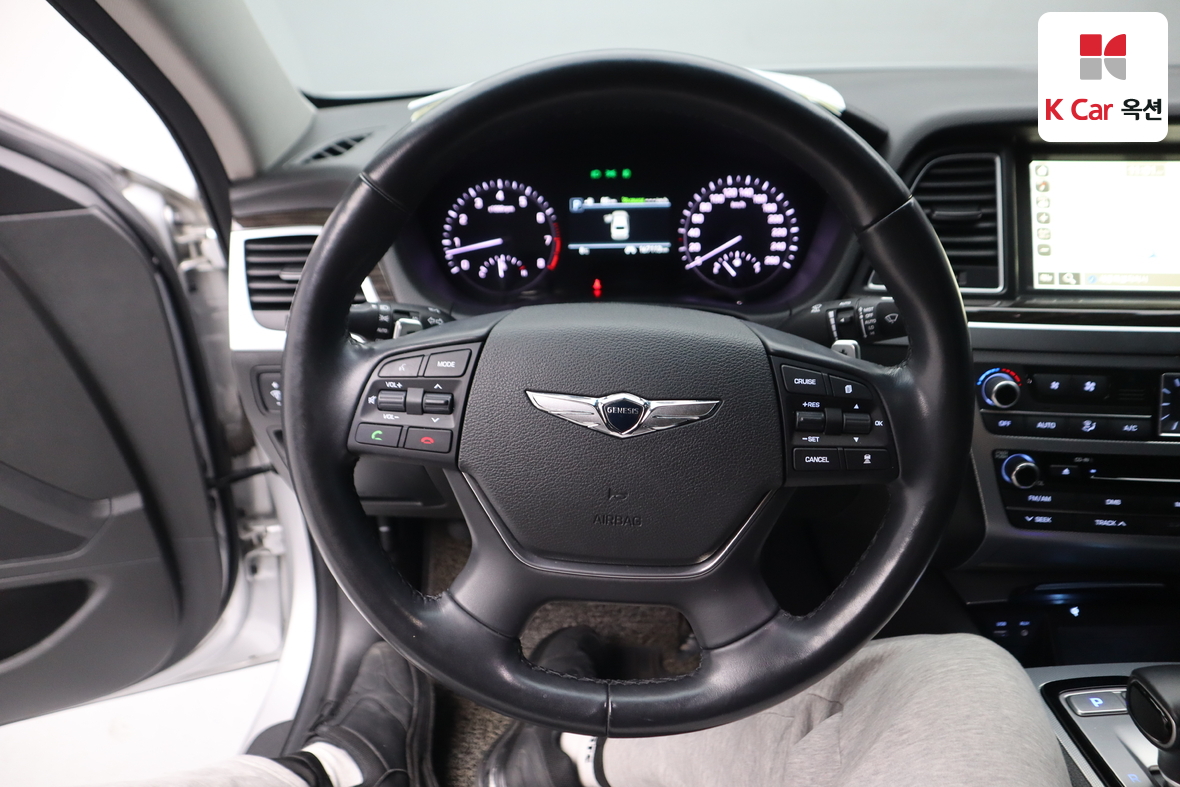 جينيسيس G80 2017 - صورة 10