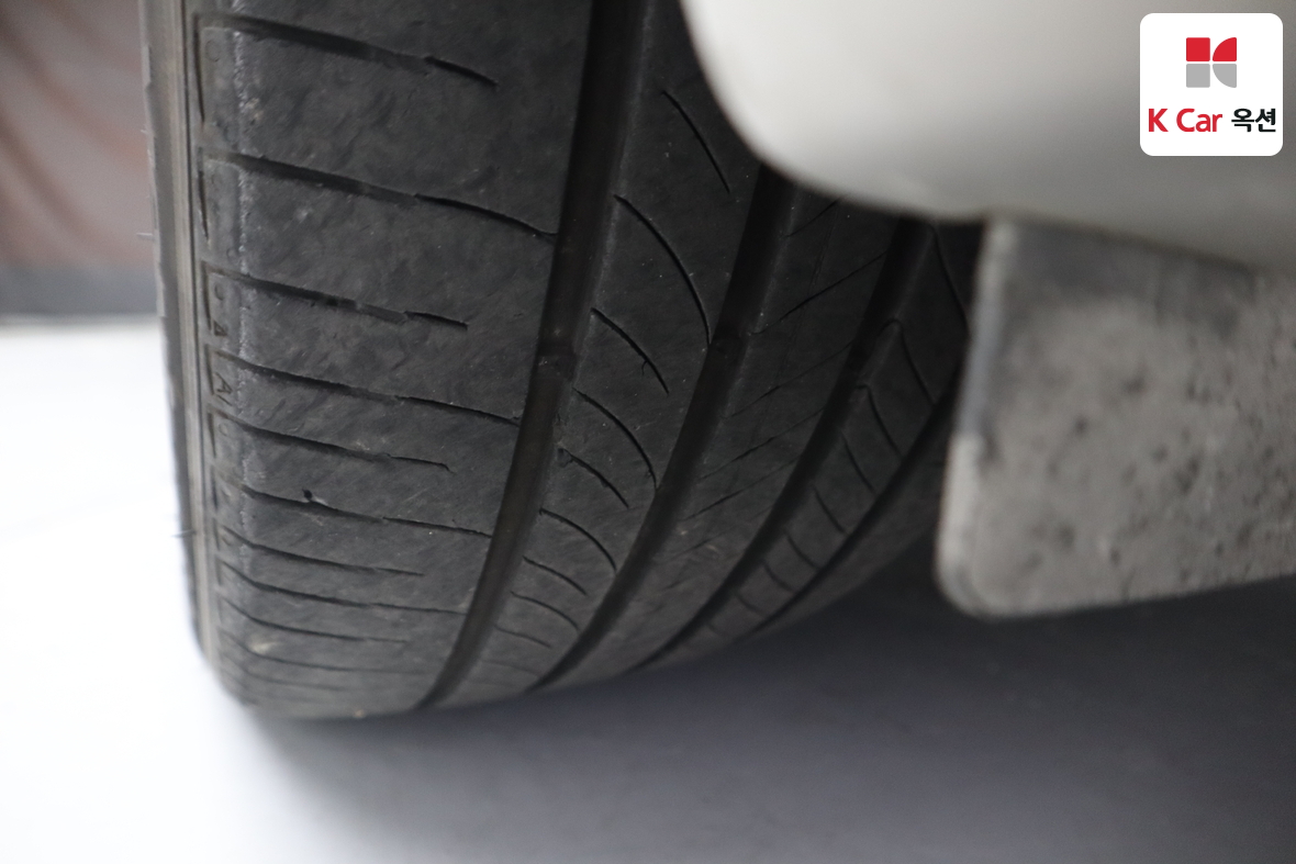 جينيسيس G80 2017 - صورة 32