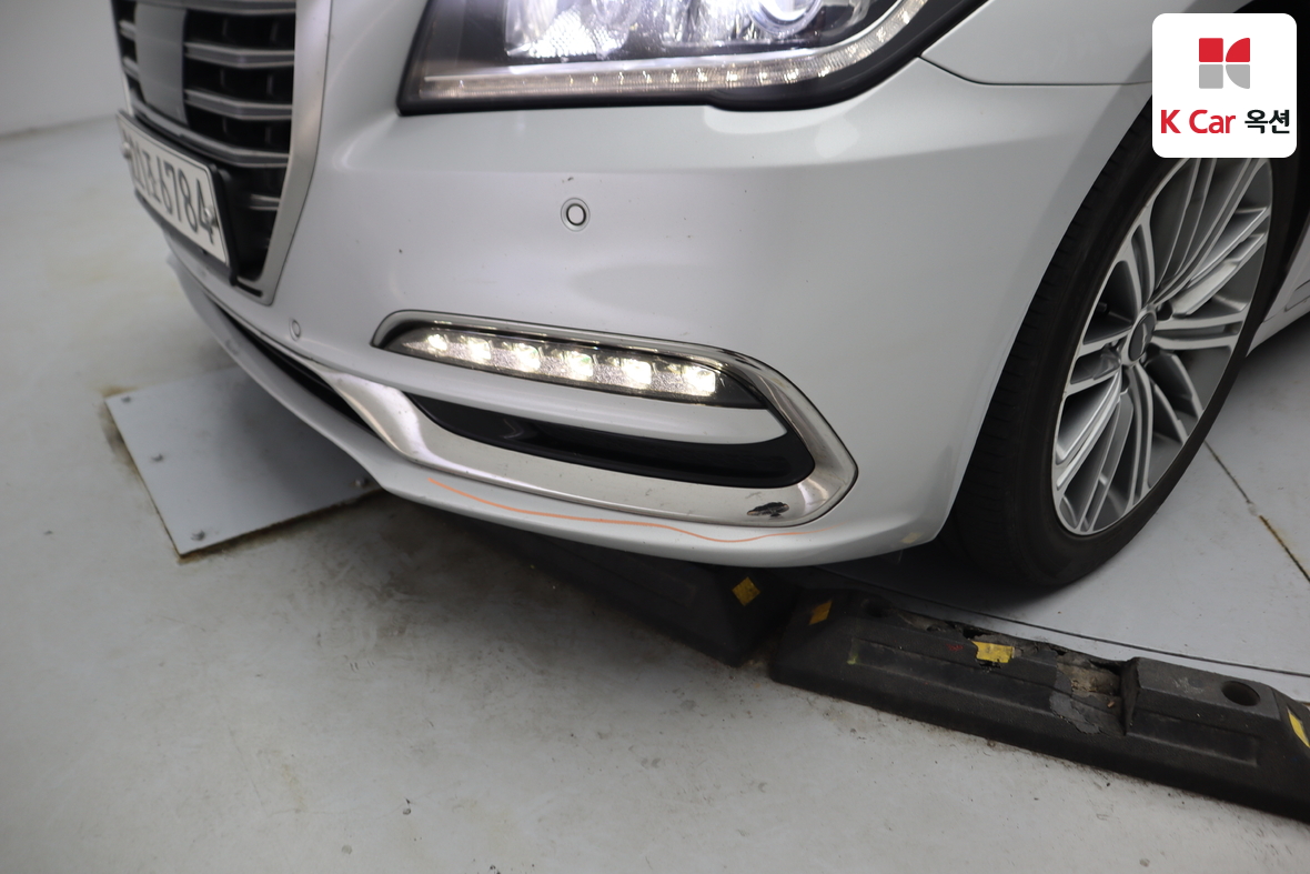 جينيسيس G80 2017 - صورة 39