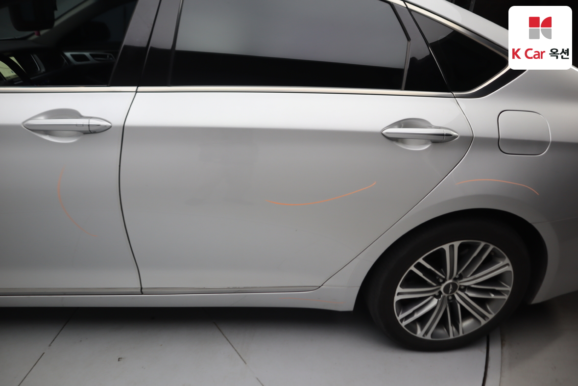 جينيسيس G80 2017 - صورة 40