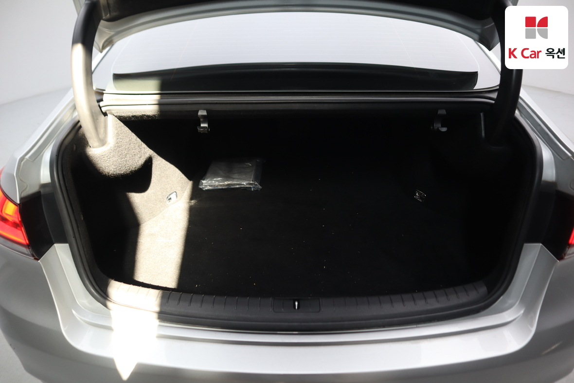 جينيسيس G80 2017 - صورة 25