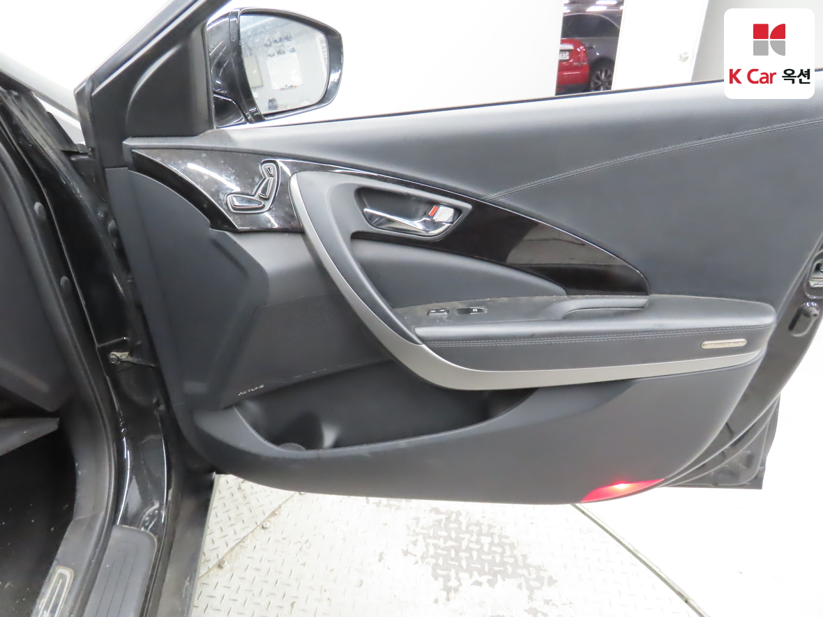 هيونداي أزيرا 2014 - صورة 29