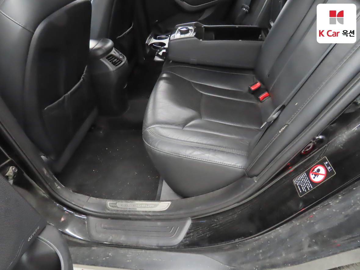 هيونداي أزيرا 2014 - صورة 23