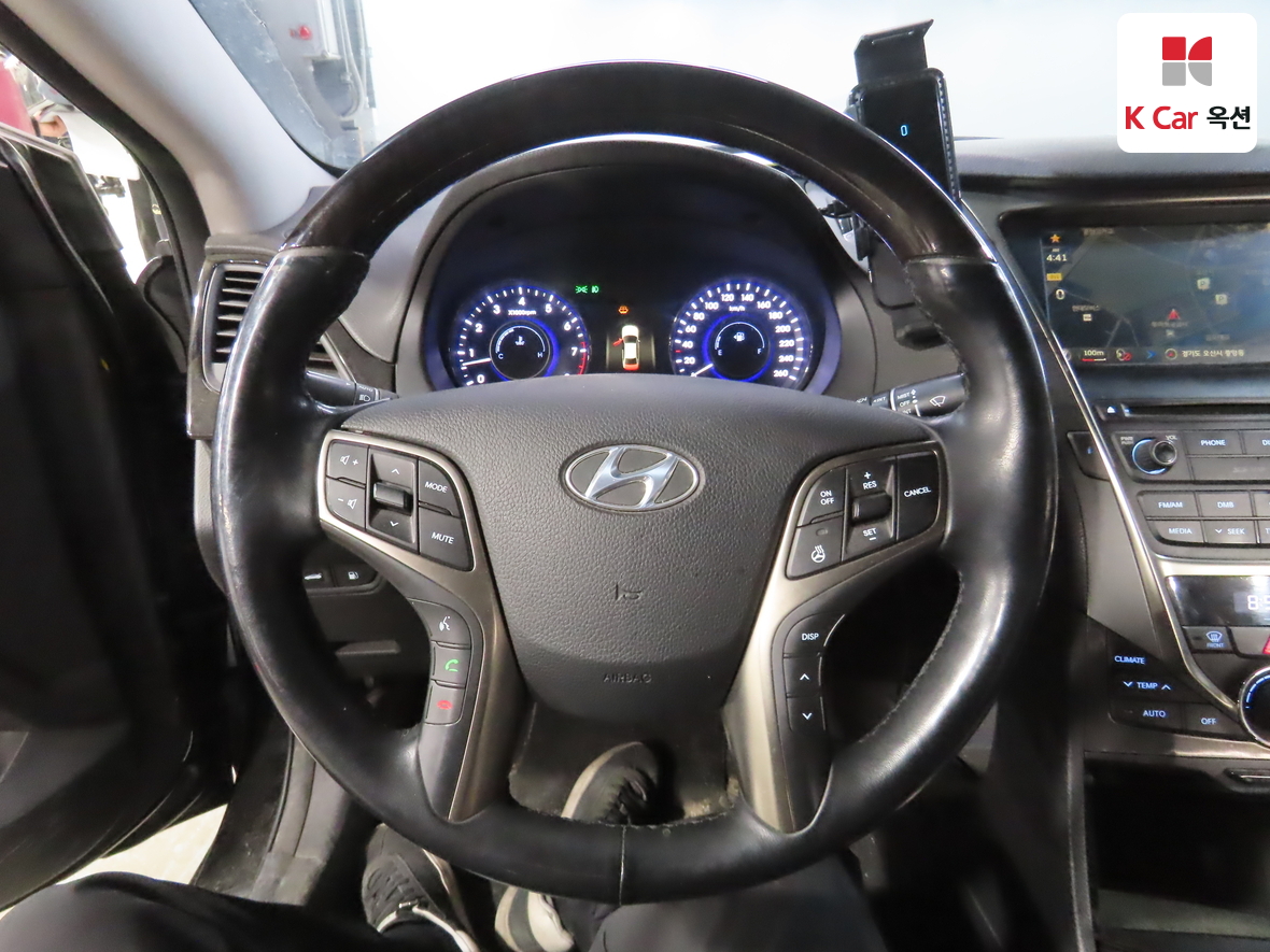 هيونداي أزيرا 2014 - صورة 10